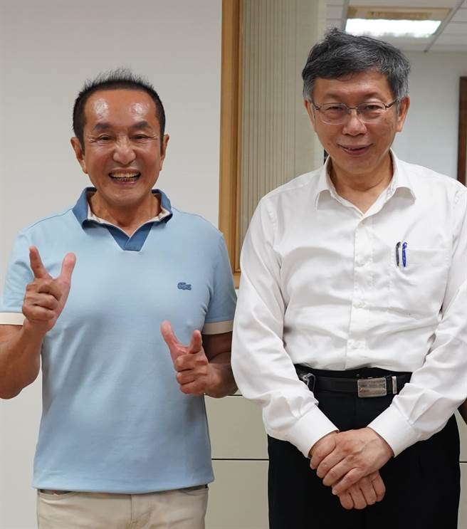 绰号「亏鸡福来爹」林义丰日前与柯文哲密会引发联想，近日又在脸书发文预告音乐趴回归，被认为是再选台南市长的起手势。（撷自林义丰脸书粉丝页／程炳璋台南传真）