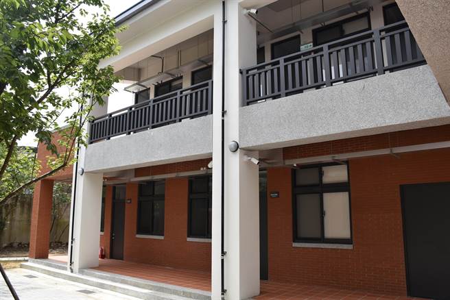 新的南庄分駐所寢室格局有如民宿一般。（謝明俊攝）