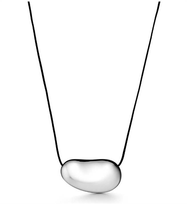 Tiffany Elsa Peretti Bean design 链坠，3万5500元。（TIFFANY ＆ CO.提供）