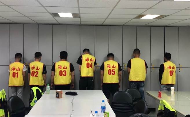 警方擴大調閱監視器循線追查，5小時內便逮捕犯嫌。（警方提供）