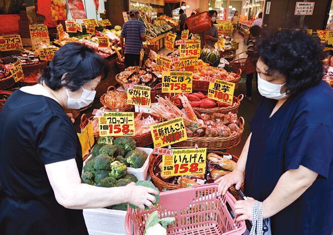 日本官方公布，6月东京核心CPI年增2.1％符合预期。图／路透
