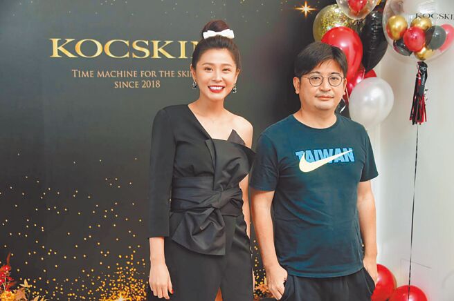 李燕（左）昨表示與前夫謝典林仍是很好的朋友。（三立提供）