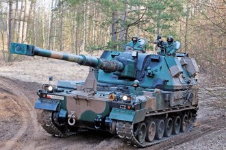 烏克蘭遠程大砲陸續抵達 波蘭「卡拉博」榴砲打擊俄軍
