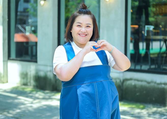 「国民婆婆」锺欣凌自20多年前就开始诠释妈妈的角色。（粘耿豪摄）