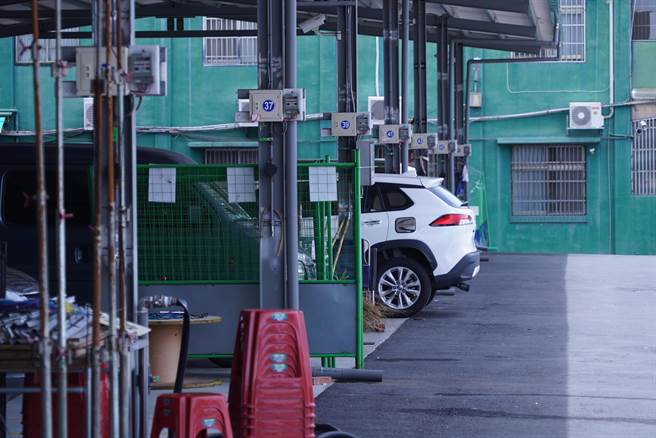 最近有民眾发现，市场摊商越来越少，多数格子都空出，猜测是不是要倒了。(吴建辉摄)