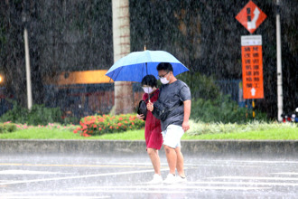 大雨夜襲3縣市！劇烈天氣再轟2天 這1地雨勢最猛