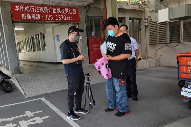 8歲女童打BNT身亡今解剖，父情緒低落只想找真相。(蔡依珍攝)