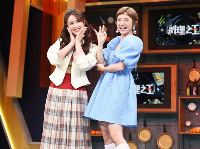 Sandy吴姗儒（左）、Lulu黄路梓茵2人屡传不合。（陈俊吉摄）