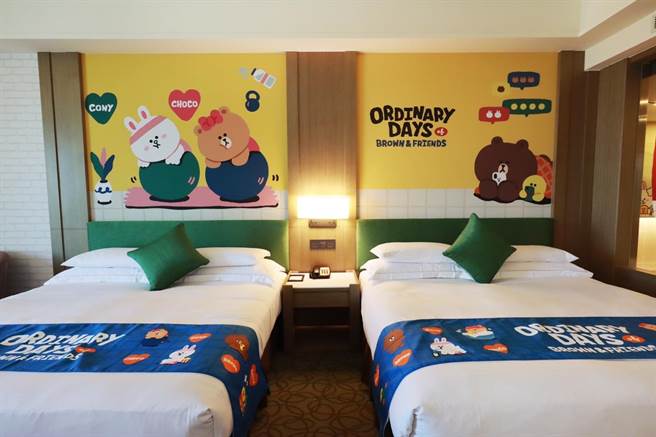超人氣熊大、兔兔主題房 只在麗寶福容LINE FRIENDS摩天輪車廂開賣。（麗寶樂園渡假區提供）
