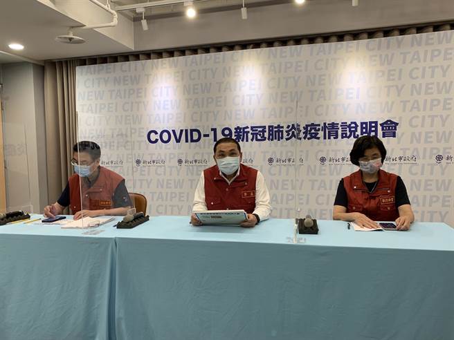 疫情趨緩 侯友宜：仍要落實防疫。（葉德正攝）