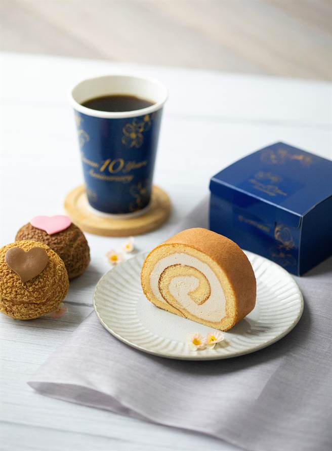 YOKU MOKU来台后引进号称最强生乳卷「南青山生乳卷」。（YOKU MOKU提供）