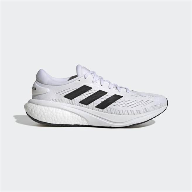 adidas  GW9089，3690元。（adidas提供）