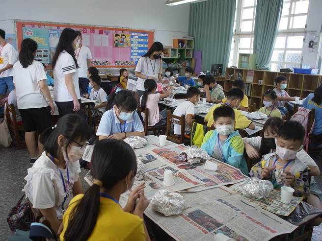 台大「兒童農經夏令營」因疫情停辦2年，在雲林縣北辰國小復辦報名秒殺。（張朝欣攝）
