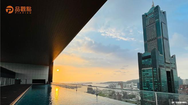 全球唯一高空悬挑透明无边际泳池 阅读台湾最美夕阳风景（承亿提供）
