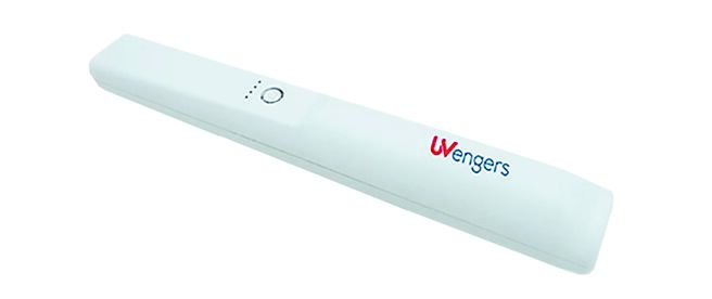 远传friDay购物的UVengers UV1紫外线轻巧智能除菌棒2支，原价7000元，现特价3888元。（远传friDay购物提供）