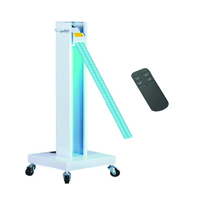 PChome 24h购物的小仓Ogula 100W大型紫外线消毒灯，原价5999元，今日（4日）限时特价2500元。（PChome 24h购物提供）