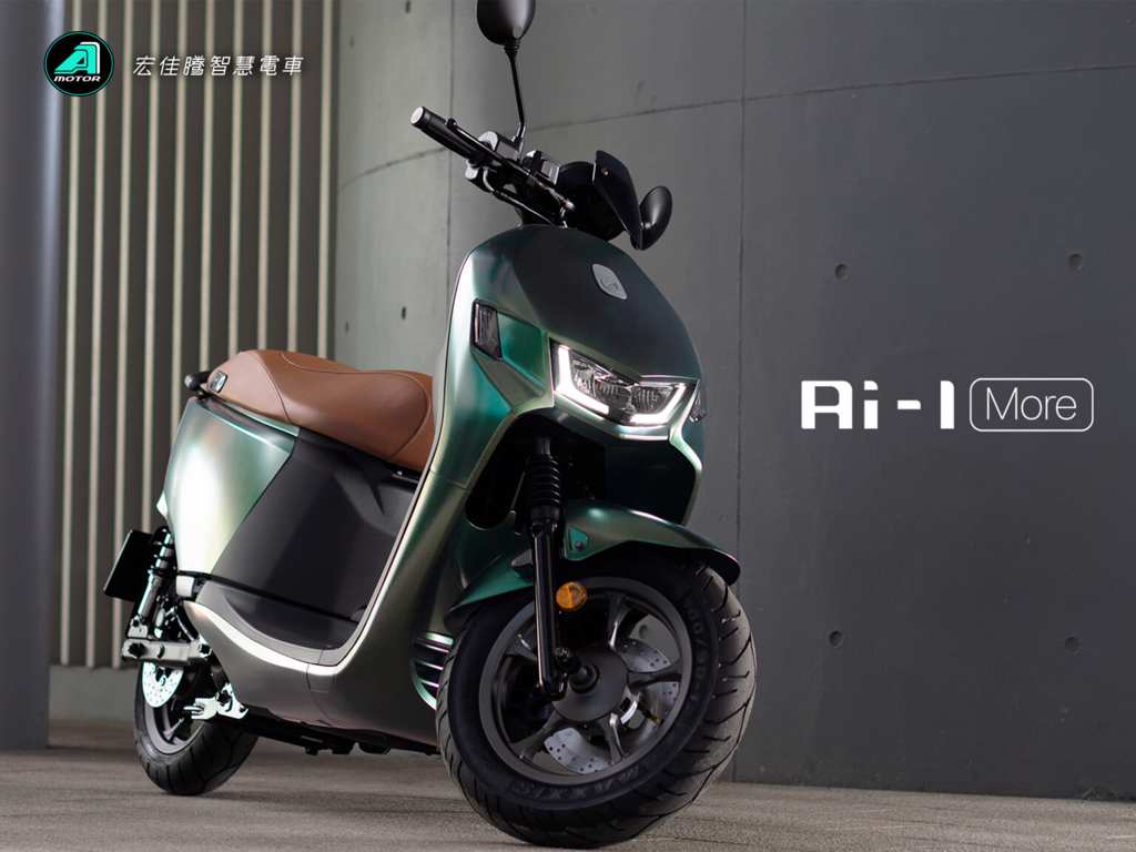 Ai-1 More新車色「黯夜綠」極具競速氣息，選用質感升級帶金屬光澤塗裝，催生出與眾不同的獨特感。（圖／宏佳騰提供）