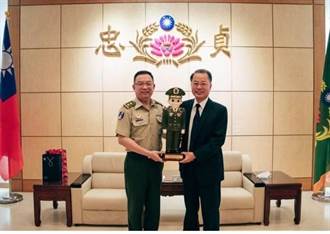 憲指部指揮官周廣齊會晤新任警政署長 期協力維護治安
