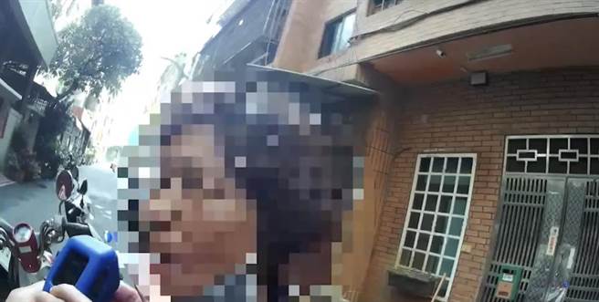 員警對宋婦實施酒測達0.68，超過法定標準。（翻攝照片／崔正綱高雄傳真）