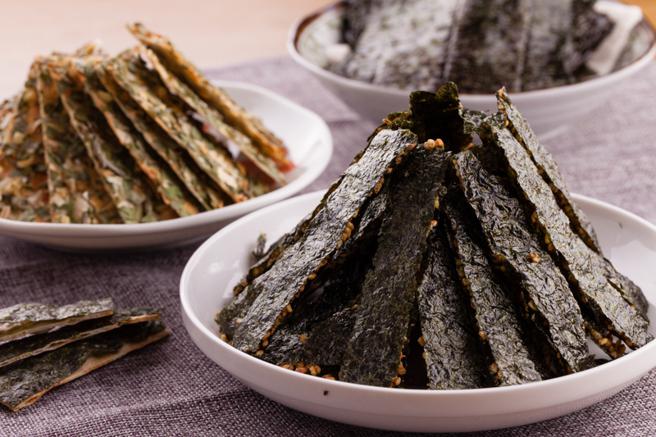 新臺澎三種口味蕎麥薄燒。（比漾廣場提供）