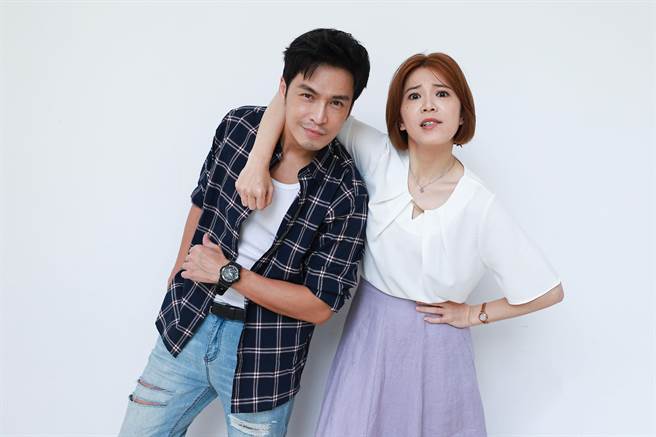 廖苡乔跟Gino在《黄金岁月》成了哥俩好，默契十足。（民视提供）