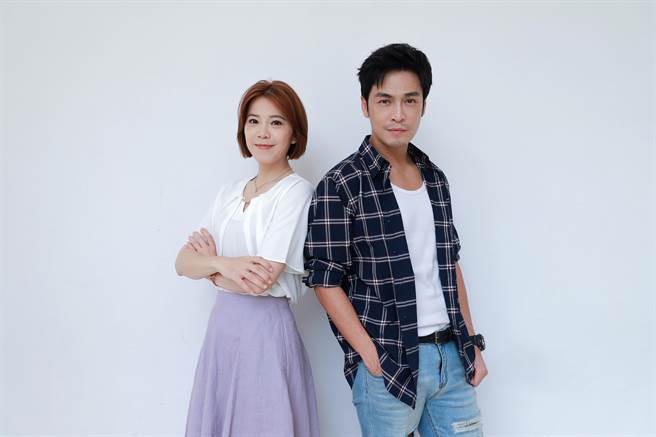 廖苡乔跟Gino在《黄金岁月》成了哥俩好，默契十足。（民视提供）