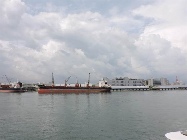 港埠作業費24年首度調漲，最快明年1月實施，圖為高雄港。（洪靖宜攝）