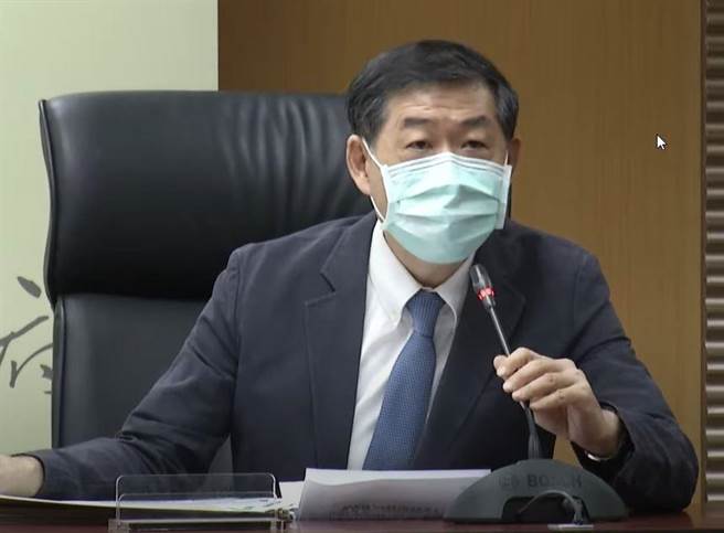 高雄长庚医院副院长林孟志提醒，BA.4、BA.5一定会进入社区，「完整打完四剂疫苗」是目前最有效的方法。（高市府提供／袁庭尧高雄传真）