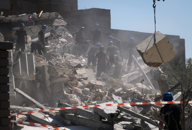 俄罗斯2月24日发动全面入侵以来的大规模破坏和巨大需求。（图/ 美联社）