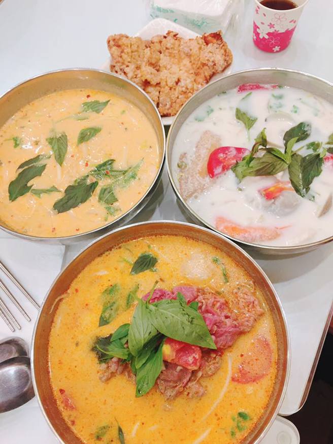 台南市立游泳池重开幕，黄伟哲除了鼓励市民多运动外，更PO照介绍泳池周边美食，未料引起市民留言全歪楼。(翻摄自黄伟哲脸书)