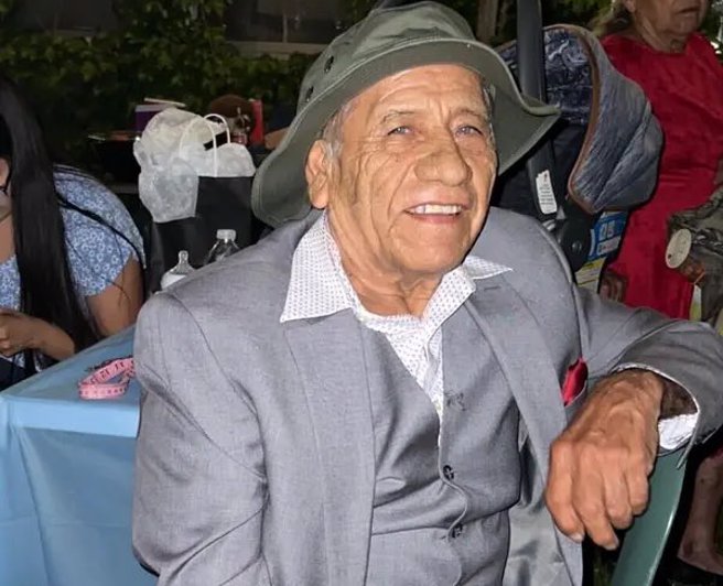 76岁罹难者托莱多是一名身障人士，平时需要靠轮椅代步。(图/截自@ndelriego推特)