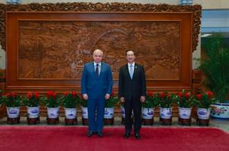 中國外交部副部長會見俄大使 稱兩國願加強戰略協作