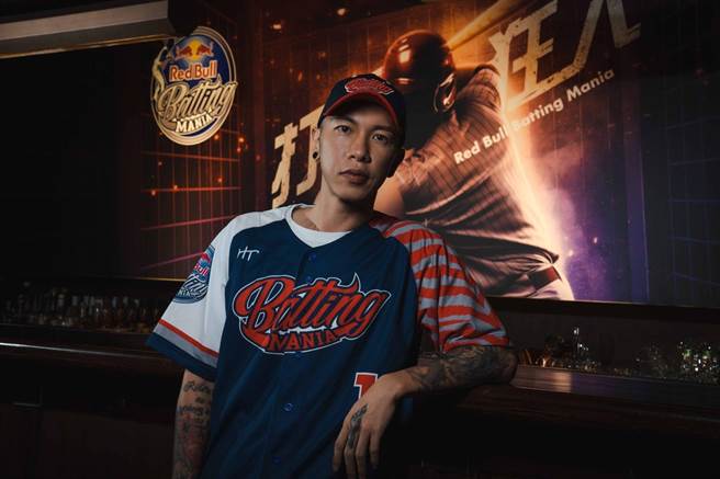 「顽童MJ116」小春5日出席活动，分享近来正集结球队力量带给偏乡学生更多棒球资源。（Red Bull提供）