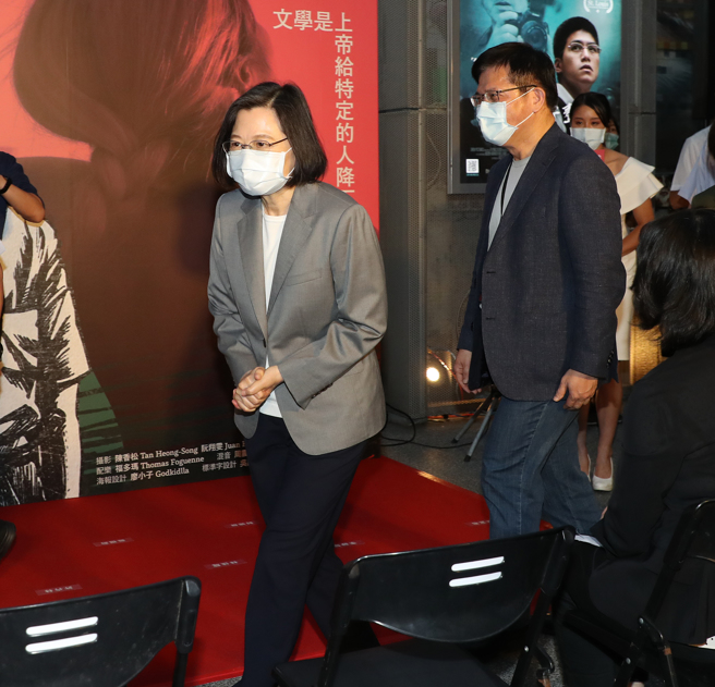 蔡英文總統（左）、前交通部長林佳龍（右）。（資料照/劉宗龍攝）