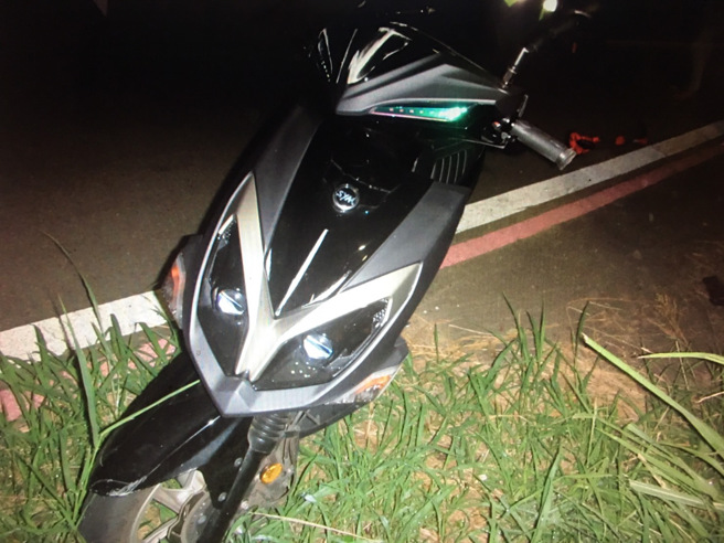 岭东科大蔡姓男大生5日深夜前往望高寮看夜景，下山途中自摔不治。（民眾提供）