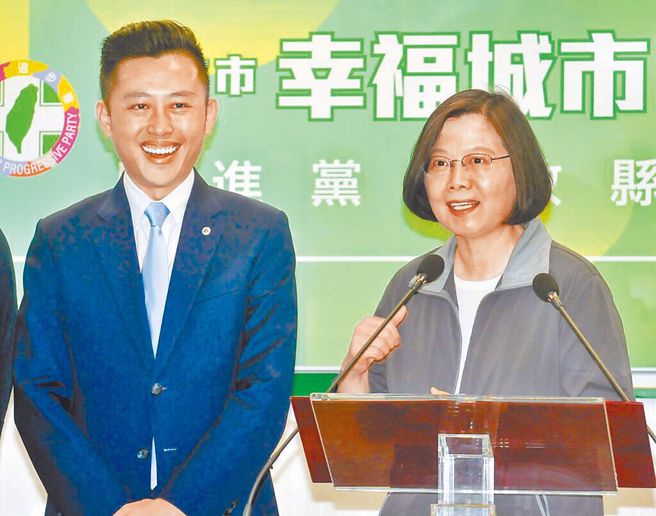 總統蔡英文（右）、民進黨桃園市長參選人林智堅（左）。（圖／本報系資料照）