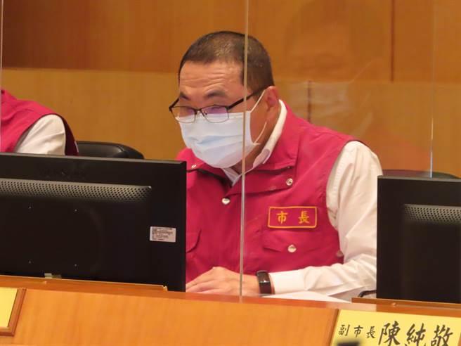 保障畢業後、就業前空窗 新北供青年30萬傷害險、30萬職災險。（葉德正攝）