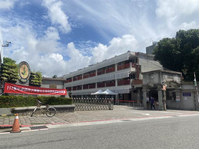 台东国中小幼儿园教甄6日登场。（蔡旻妤摄）