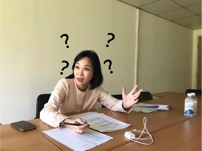 民黨高雄市長參選人柯志恩6日結束拜廟行程後，近午返回位在三民區的國民黨高雄市黨部，未料卻發生停電，柯志恩酸「高雄的日常，第一天就碰到了」。（柯宗緯翻攝）