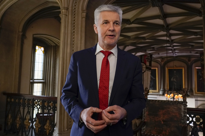 拉脫維亞國防部長帕布瑞克斯（Artis Pabriks）。（圖/美聯社）