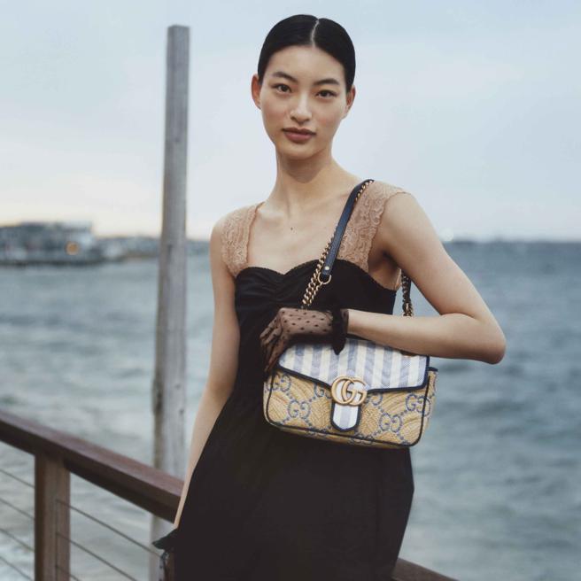 Gucci於 Love Parade系列精選出TOWARDS THE SUN 系列，品牌經典包款也換上夏季新裝。（Gucci提供）