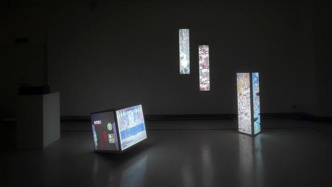 台中市第27届大墩美展得奖名单6日出炉，这届共有来自全球19个国家或地区1300件作品报名，193件作品脱颖而出。图为数位艺术类第一名得主李映蓉的作品「露西」。（图/ 中央社）