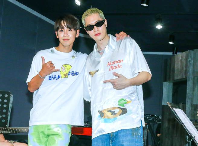 鼓鼓高流演唱會即將舉辦，好友周湯豪百忙之中探班（粘耿豪攝）