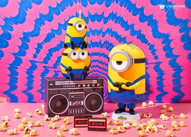 小小兵造型爆米花桶、小小兵迭迭乐饮料杯。（威秀影城提供）