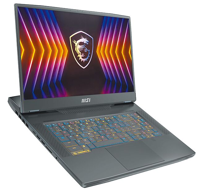 MSI全新旗舰机皇Titan GT77，定价16万9900元；买即送专属尊宠配件礼，再免费享MSI Care Plus全新「意外损坏保障服务」。（MSI提供）