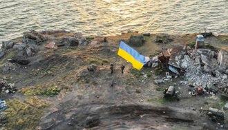 烏克蘭部隊在蛇島立旗 隨後俄戰機轟炸該島
