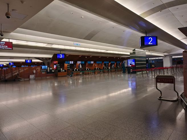 林氏璧今早搭機去日本旅遊，桃園機場空蕩蕩的。（圖／翻攝自林氏璧臉書）