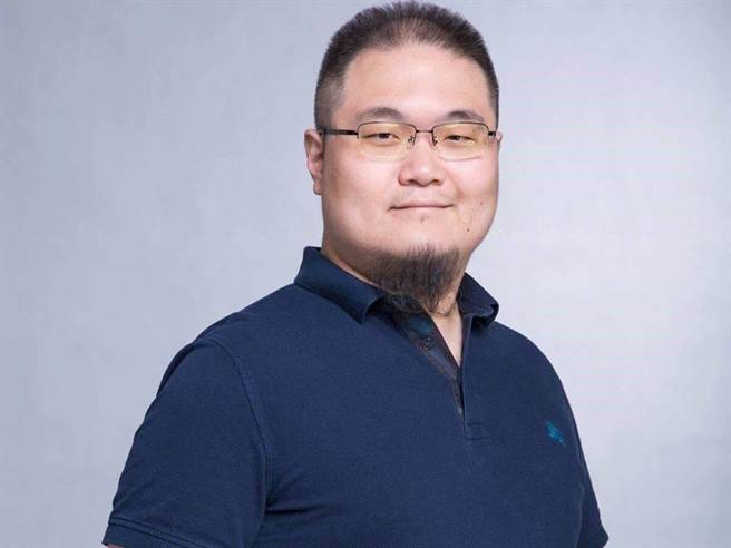 「富豪居」创办人李杰号称买房、炒股达人，2017年涉入一起掳人勒赎案遭判2年6月， 二审高雄高分院大逆转，认为无证据证明李杰参与暴力绑架事件，判无罪可上诉。（取自李杰脸书粉丝页／袁庭尧高雄传真）