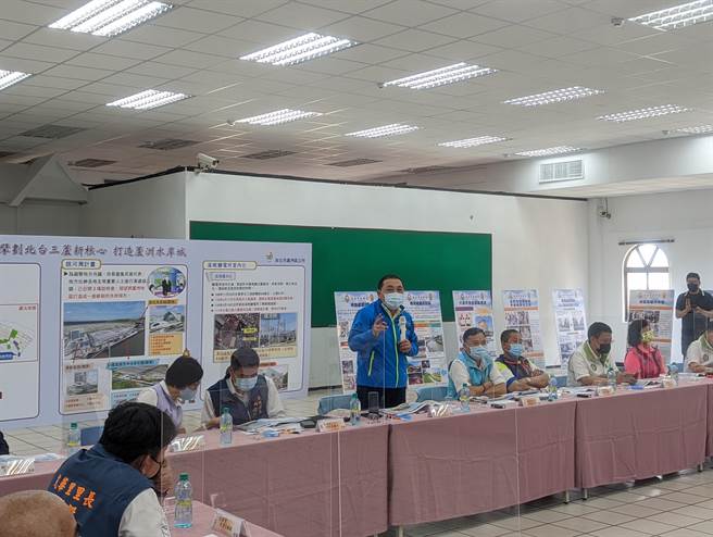 新北市长侯友宜今(7)日率市府团队局处代表与芦洲区里长面对面座谈。(黄敬文摄)