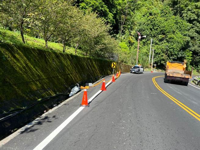 16歲少年無照騎機車撞山壁 頭顱破裂死亡。（民眾提供／廖志晃南投傳真）